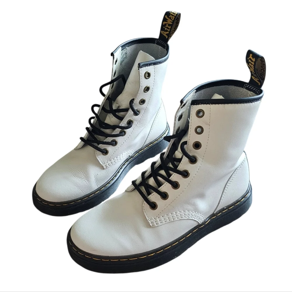 Dr. Martens Zavala White Leather 8 Eyelet Lace Up Combat Boots Womens Size 7 - Picture 2 of 7